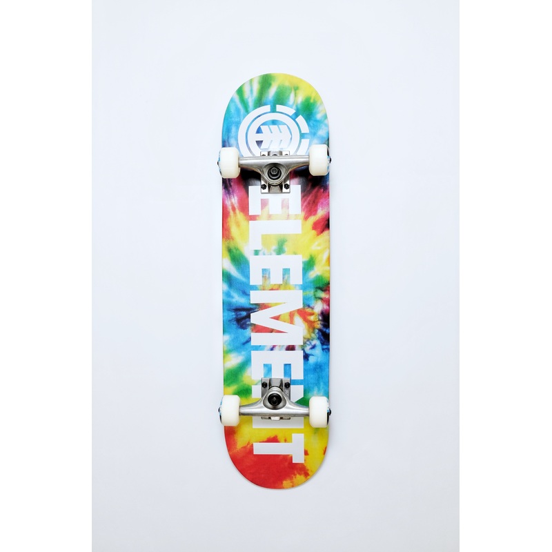 Element Blazin skateboard 7.75