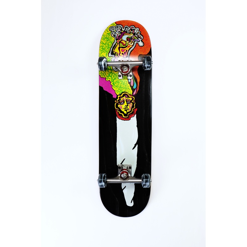 UMA 8.25″ Streams Maite skateboard Yes please! 8.25