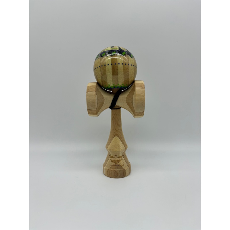 (Lunar) Doug Skateboards Collab ~74g T / ~75g K